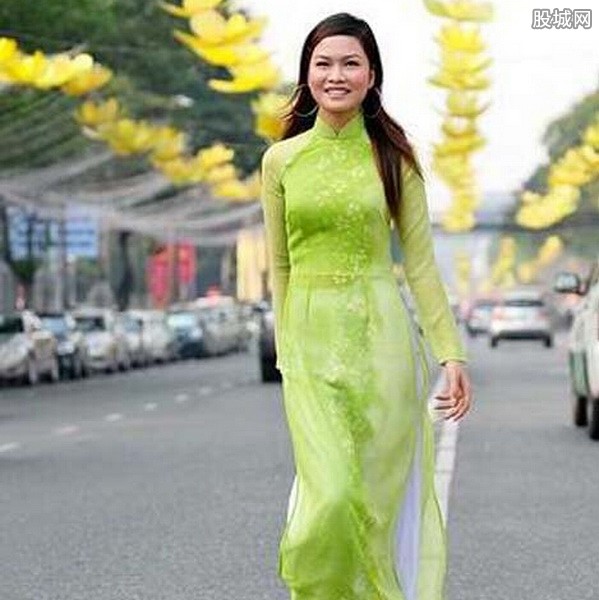 娶越南老婆初夜行为 少女初夜谢恩场景 国人吓尿(4)