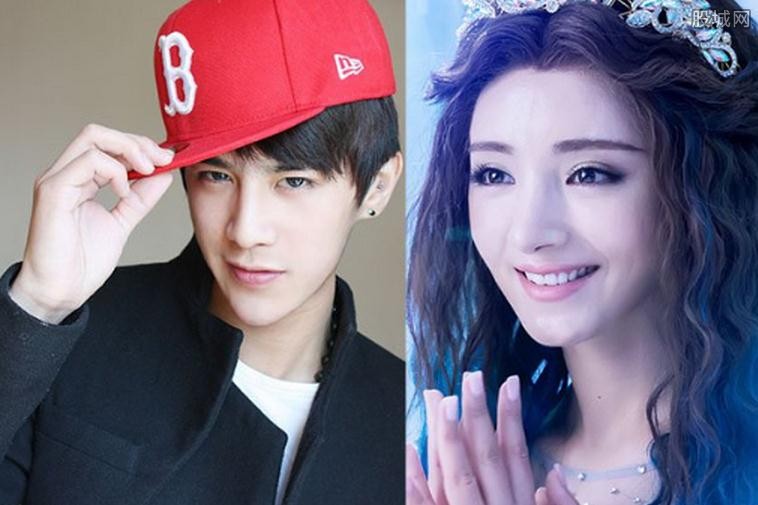 麦迪娜婚纱照_麦迪娜姜潮婚纱照(3)