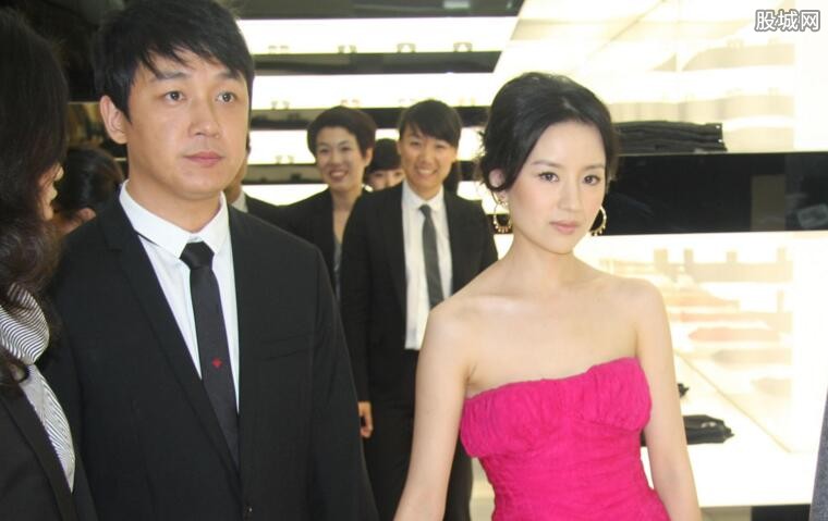 潘粤明董洁离婚原因 到底是谁在撒谎?