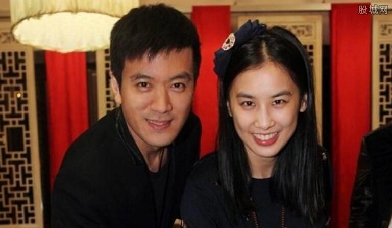 黄圣依和杨子结婚了吗 杨子用两个名字结两次婚