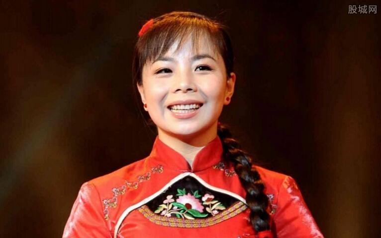 王二妮老公李飞简历 王二妮老公到底从事什么职业