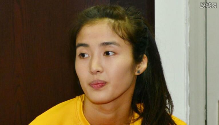 足球界女神赵丽娜的凸点看完图片小伙伴都害羞了