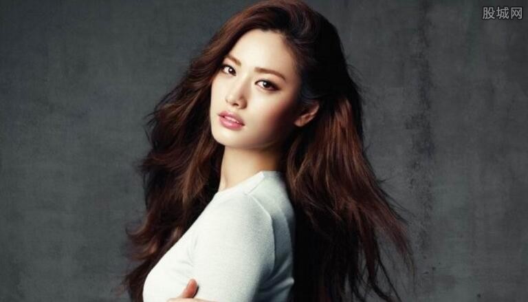 世界第一美女长什么样 完美写真让人流鼻血