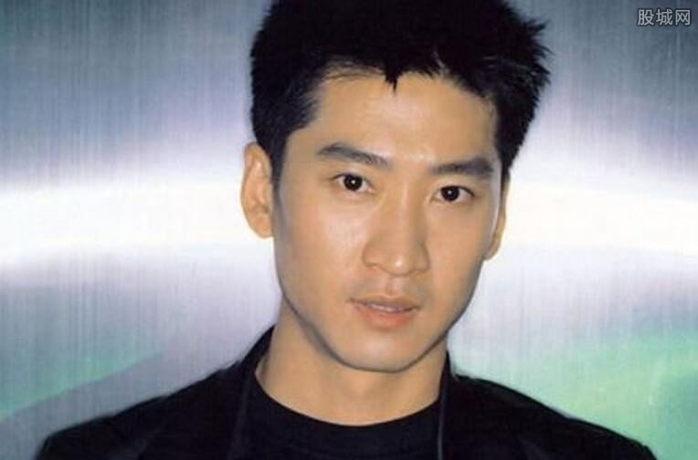 周杰有老婆吗 周杰为什么被封杀不火原因曝光