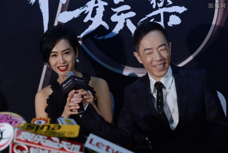 朱茵黄贯中无性婚姻是怎么回事 朱茵原来是未婚先孕