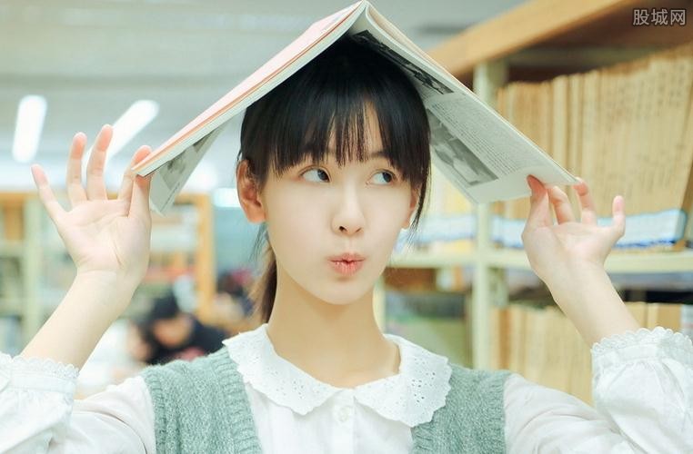 陈都灵男友是谁 陈都灵到底有没有整容?