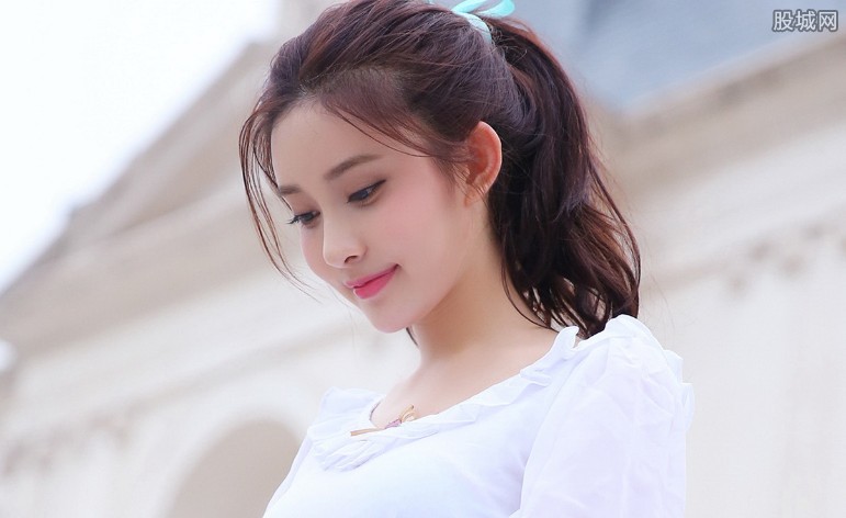 孟子义整容前后 清纯女神竟然是整容出来的