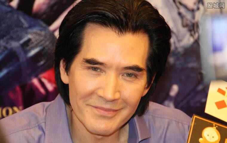 费翔的女朋友是谁 费翔为什么不结婚