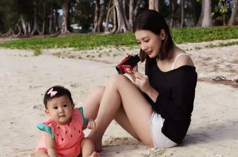 贾静雯bobo三胎诞生美丽的双鱼座小公主