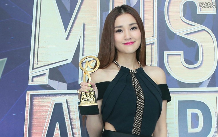 谢安琪个人资料家庭背景谢安琪女儿正面照曝光