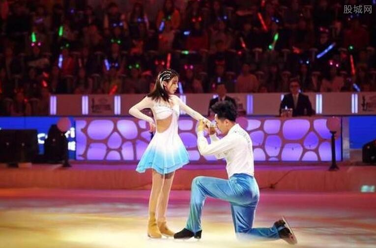 李菲儿跨界冰雪王夺冠 成为2018北京8分钟候选人