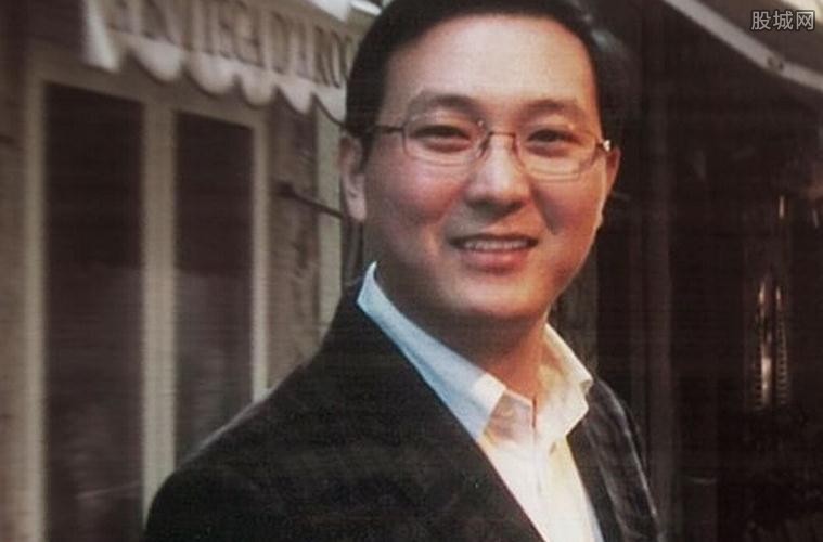 前妻是老总_杜康是哪个集团的老总