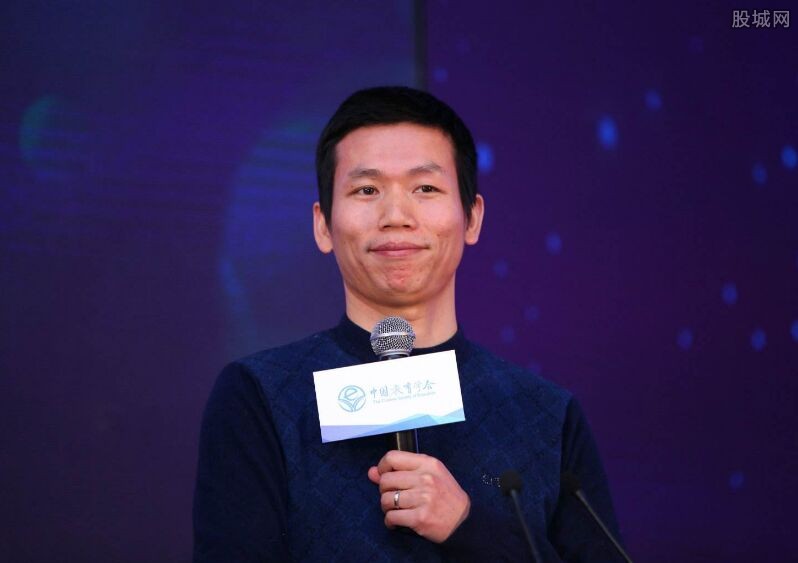 欧科亿老总_米欧科小主持标志(3)