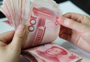 中学奖学生800万 发放对象需通过综合测评