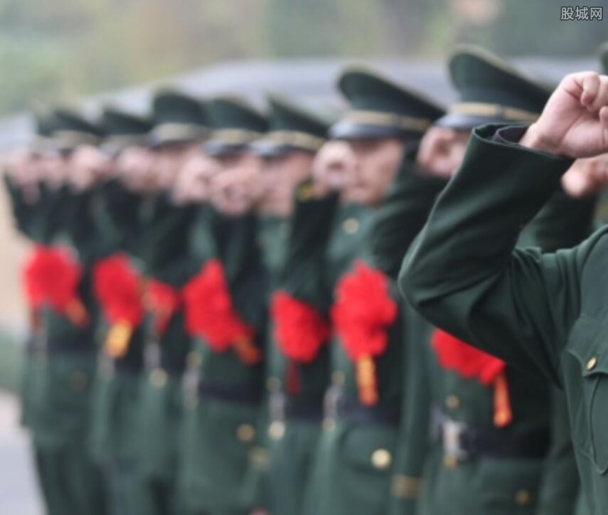 朝鲜给90万民兵发枪