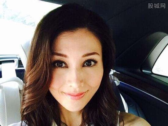 掲李嘉欣骂洪欣原因