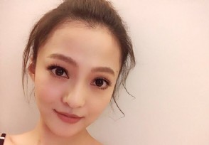 张韶涵和她妈妈的事情 母女关系现在如何