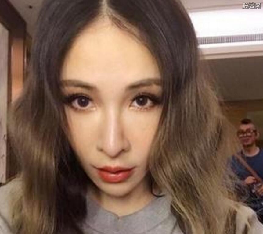 萧亚轩玩过的男人