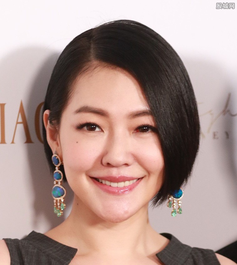 小s生了几个孩子
