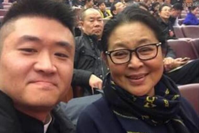 倪萍和陈凯歌的儿子是谁