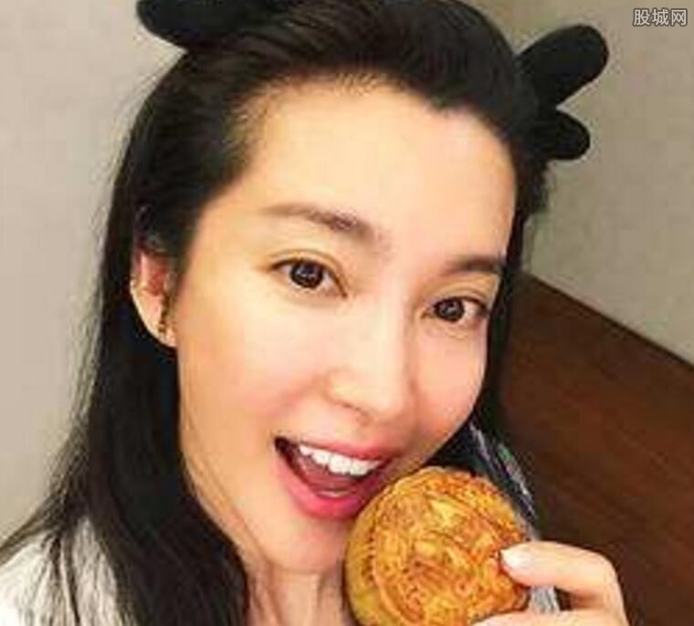 邓文迪李冰冰聚会