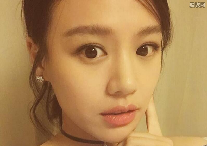 马思纯蒋雯丽是什么关系