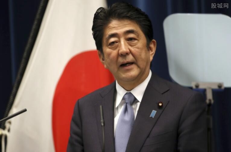安倍会晤美防长