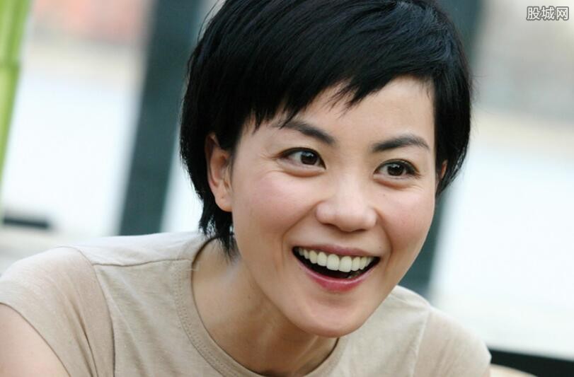 李亚鹏满足不了王菲