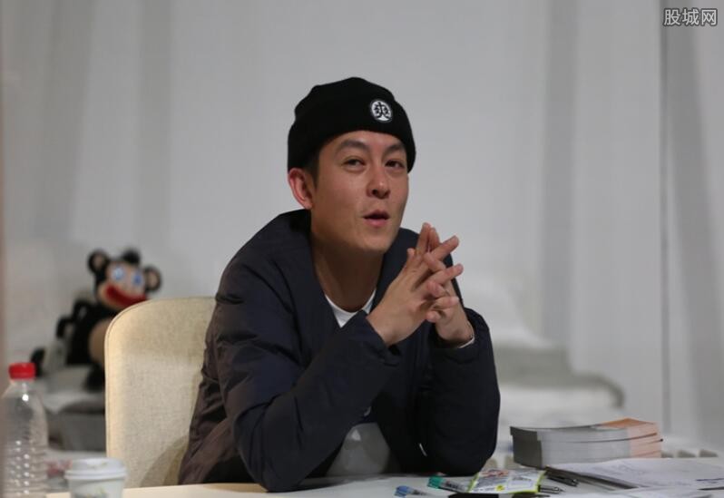 陈冠希当爸爸了