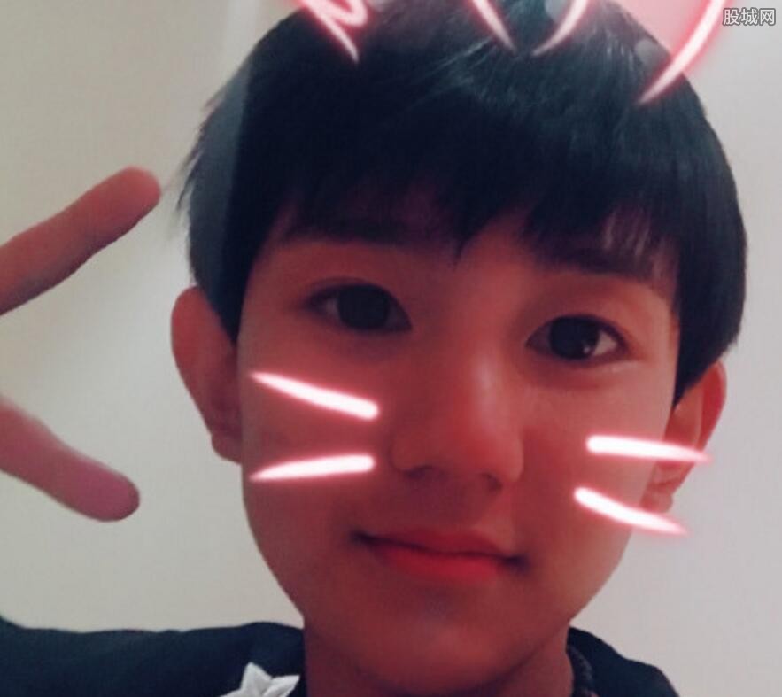 王源身高体重是多少