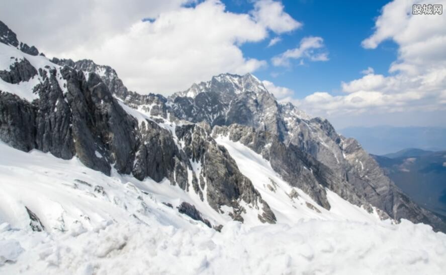 阿富汗多地遭遇大雪
