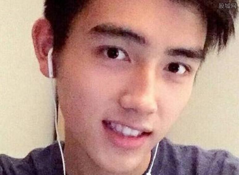 陈红儿子照片