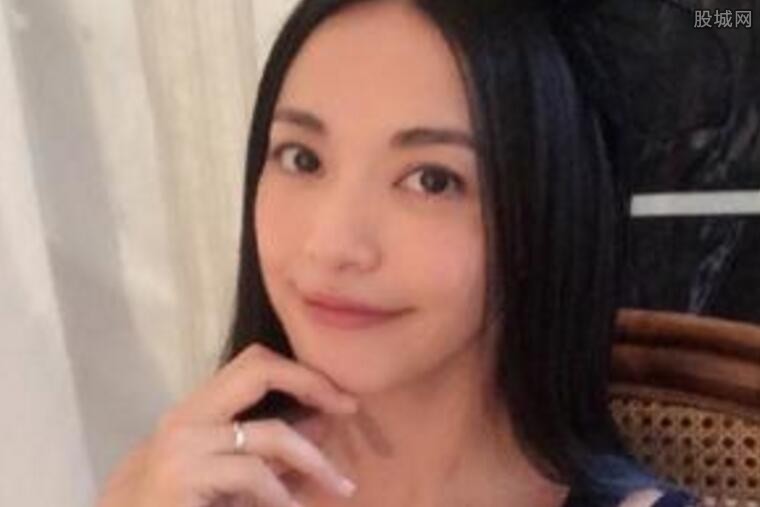 姚晨凌潇肃离婚