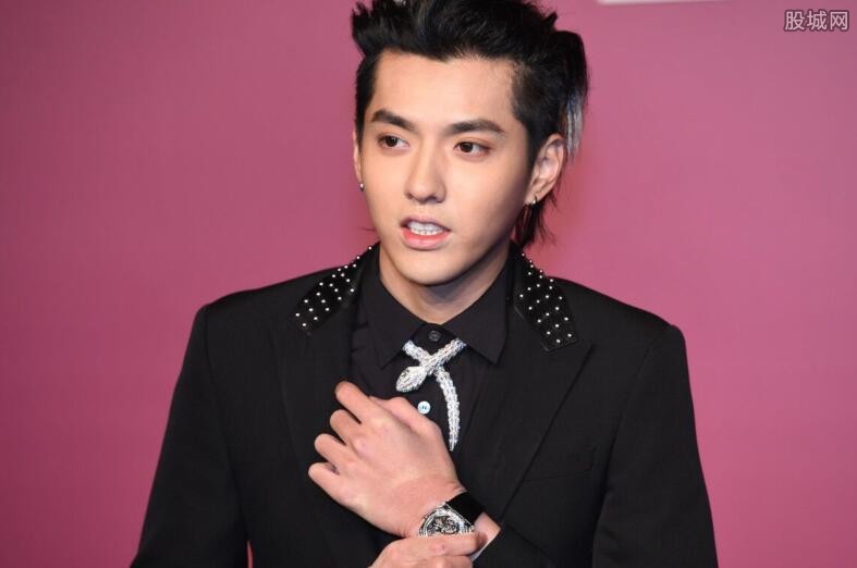 吴亦凡光头