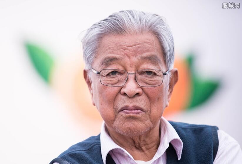 褚时健