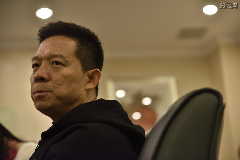 贾跃亭离婚