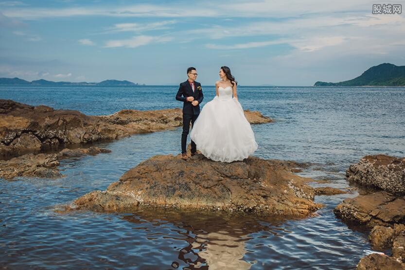 精修婚纱照多少钱一张_婚纱照风格