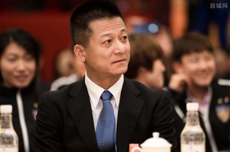 权健老总束昱辉