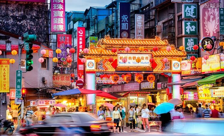 台湾月工资收入