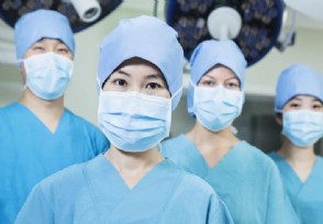 全球有多少医生去了美国 中国有派医疗队援助吗