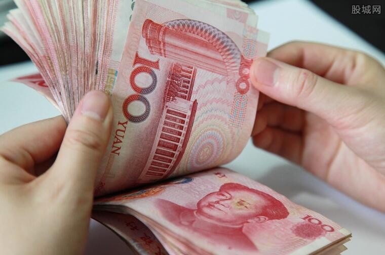 疫情补贴2000元是真的吗
