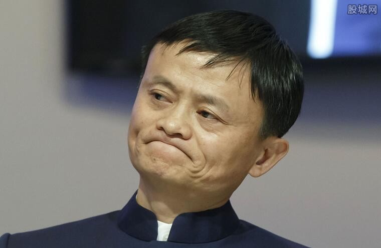 何鸿燊马云财富对比