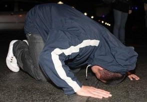 美国华人哭诉疫情失控 被网友痛骂请不要放下尊严