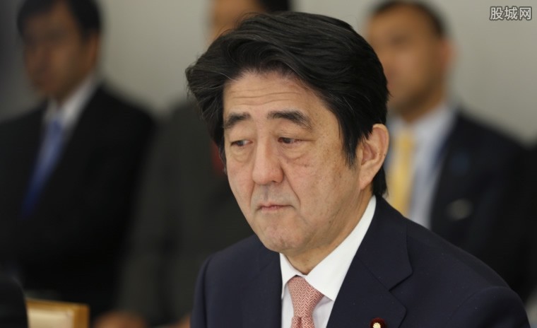张召忠谈安倍