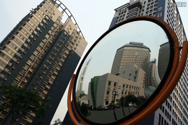 万科物业申请退出送锦旗小区