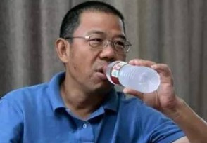 中国首富年龄多少岁 身价多少亿元