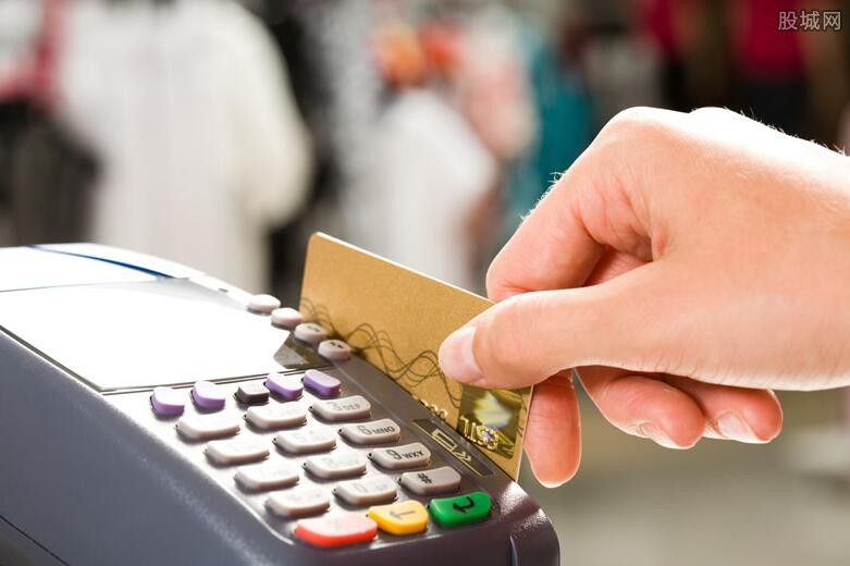 多张信用卡怎样养卡？以卡养卡有什么后果？