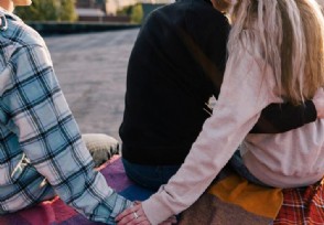 空姐妻子出轨多次丈夫都不肯离婚 原因太让人震惊