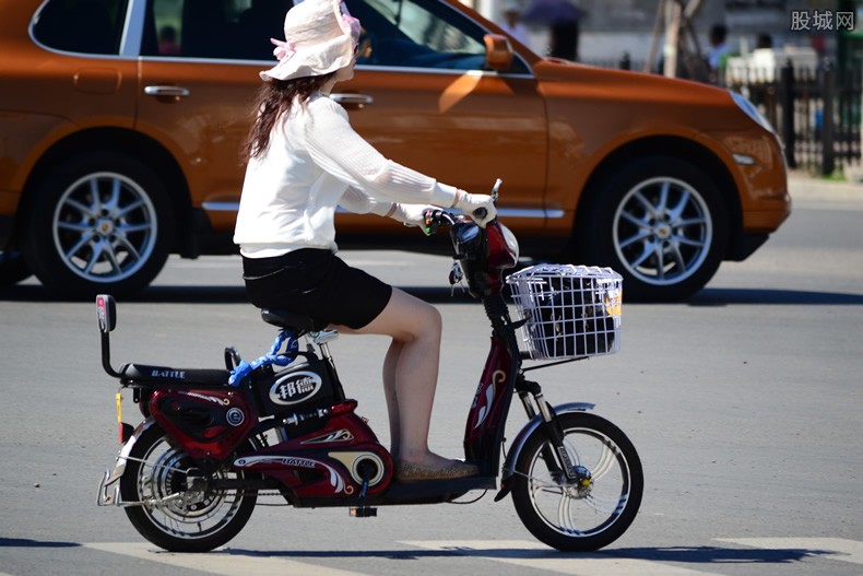 电动自行车