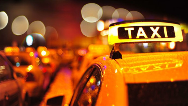 游客举报淄博出租车司机不打表行驶还多收了5元费用